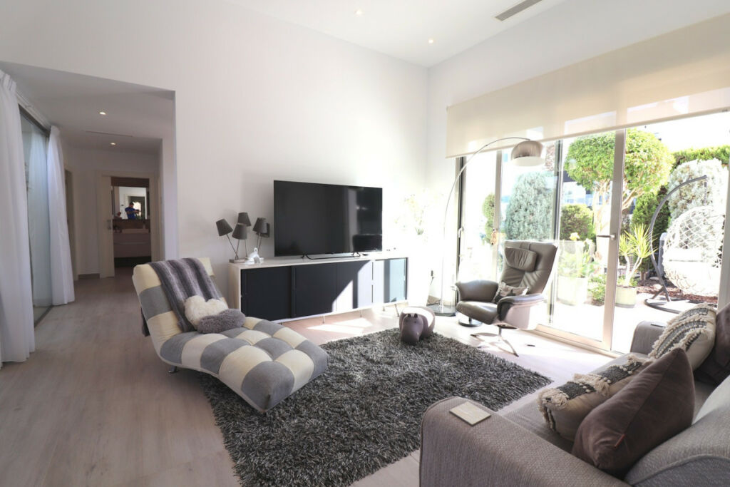 Detached Villa Benijofar Alicante - zdjęcie 3