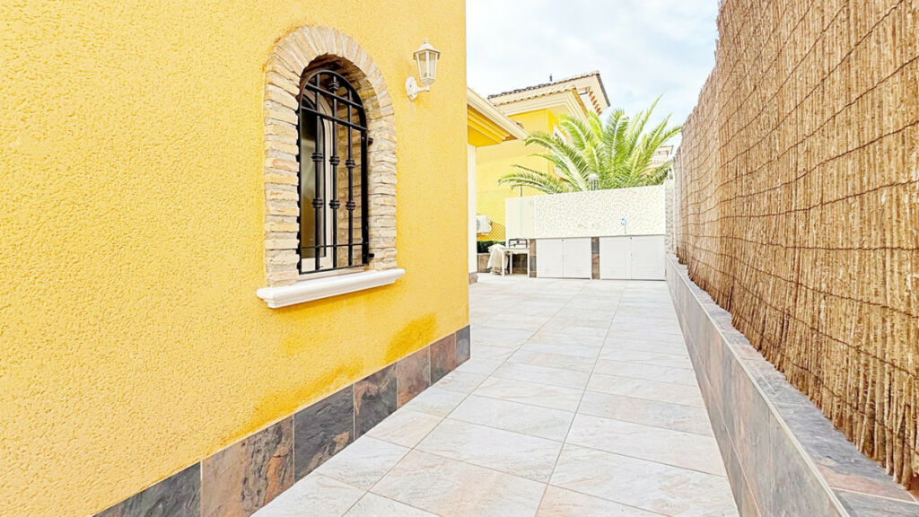 Detached Villa Los Altos Alicante - Bild 36