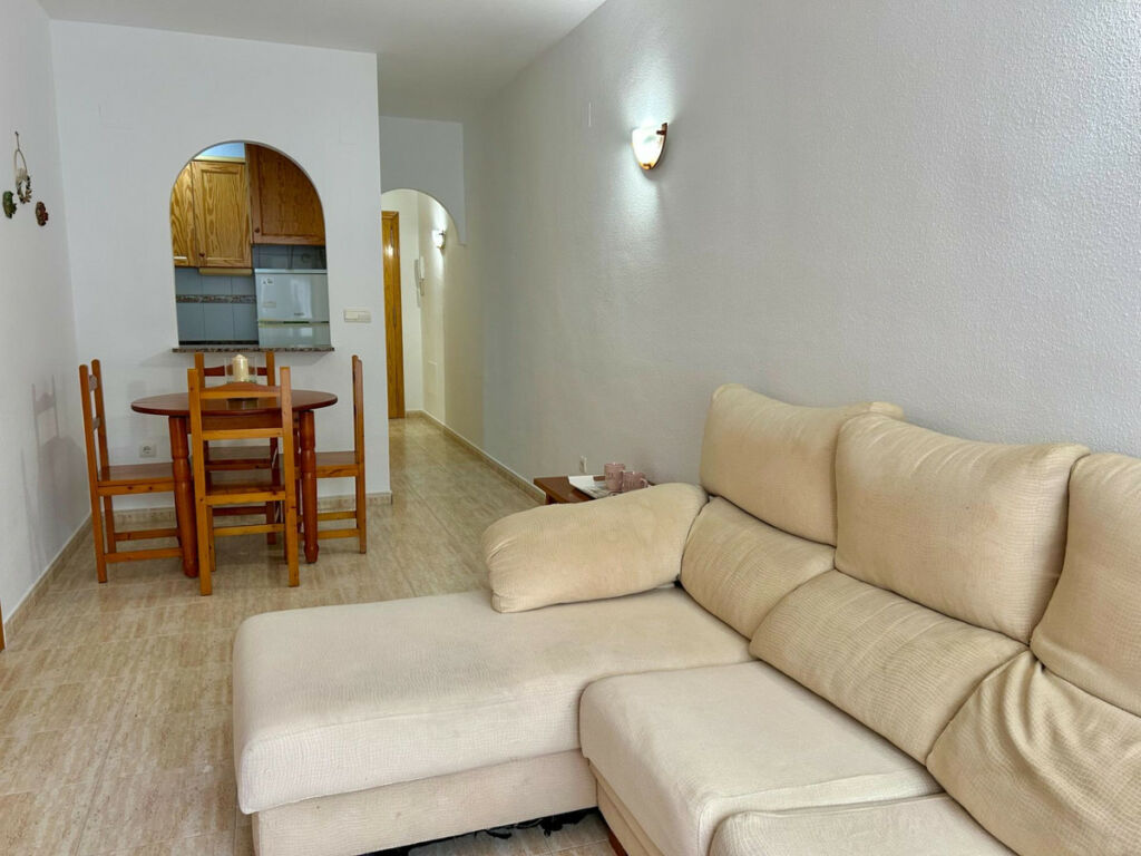 Middle Floor Apartment Torrevieja Alicante - zdjęcie 4