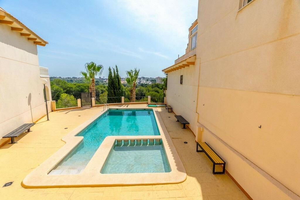Middle Floor Apartment Campoamor Alicante - Bild 5
