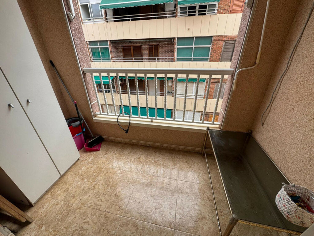 Middle Floor Apartment Torrevieja Alicante - zdjęcie 6