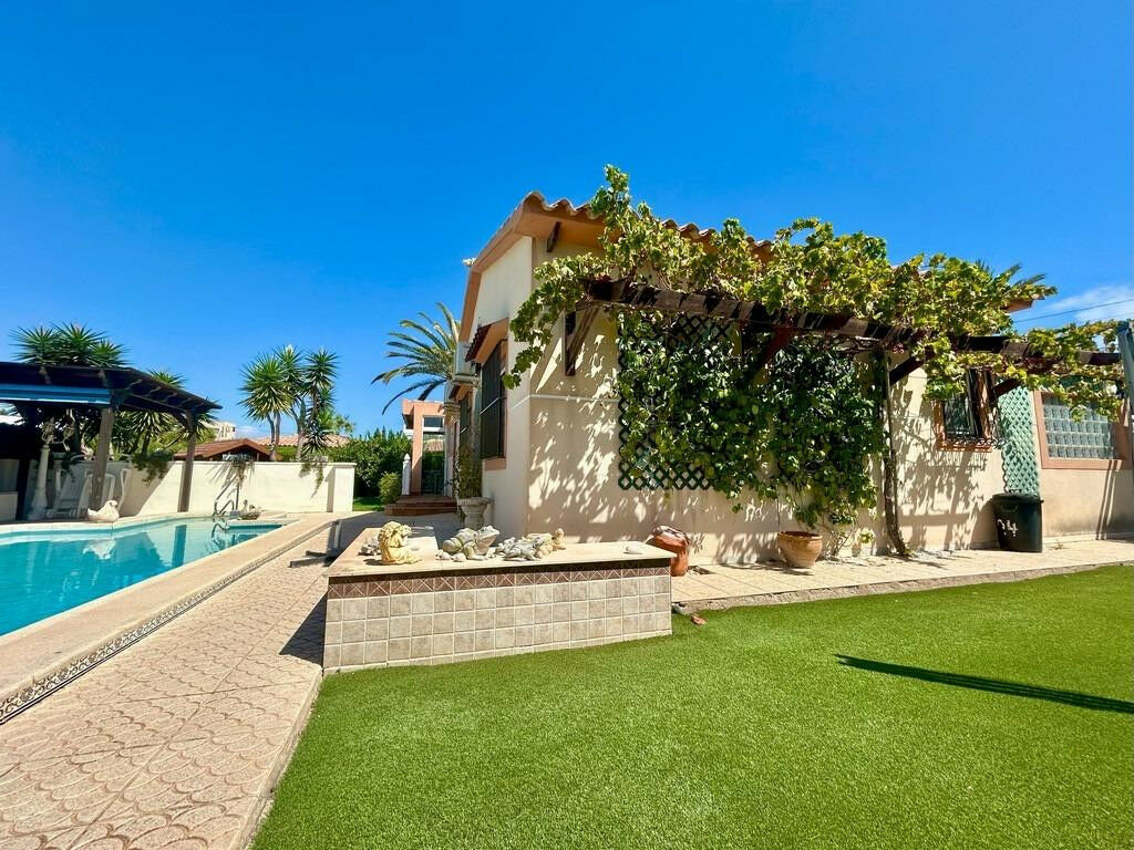 Detached Villa Cabo Roig Alicante - zdjęcie 6