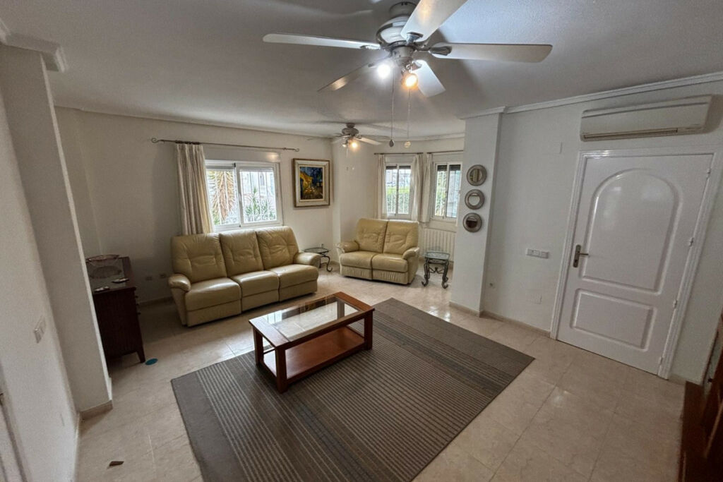 Semi-Detached House Dona Pepa Alicante - Bild 6