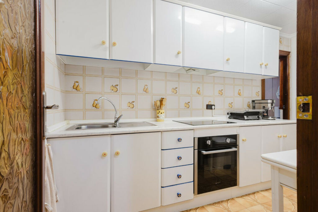 Middle Floor Apartment Torrevieja Alicante - zdjęcie 6