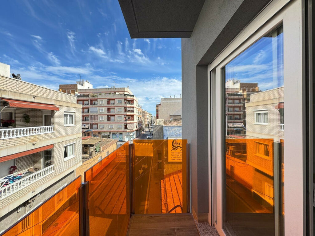Middle Floor Apartment Torrevieja Alicante - Bild 7