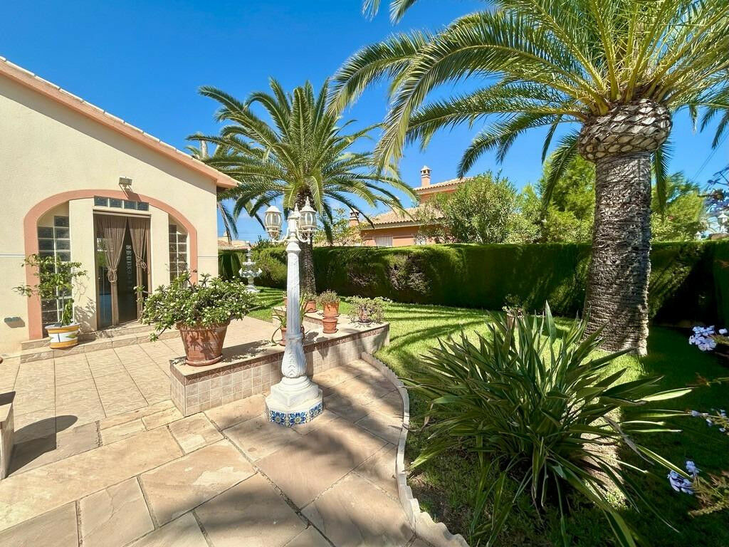 Detached Villa Cabo Roig Alicante - zdjęcie 8