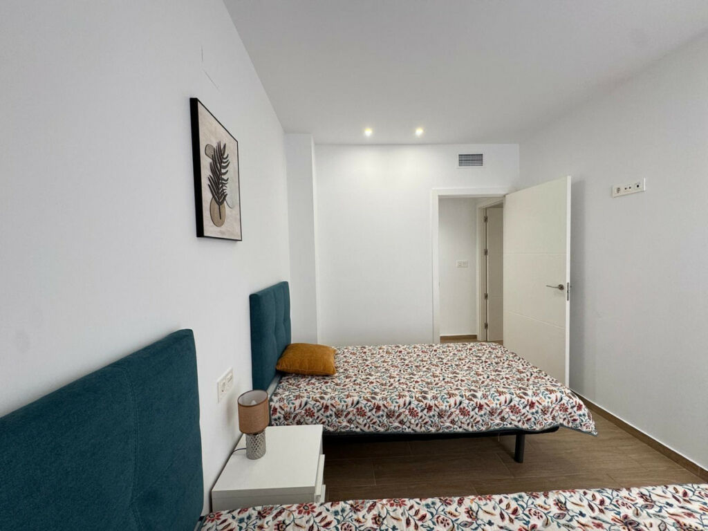 Middle Floor Apartment Torrevieja Alicante - Bild 8