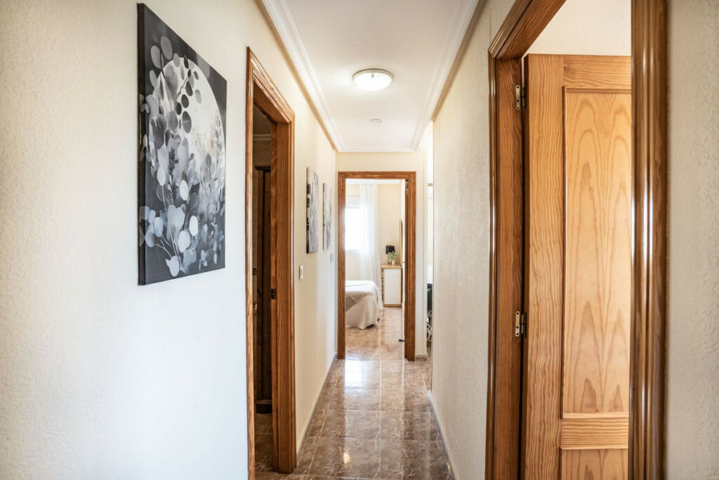 Middle Floor Apartment Torrevieja Alicante - Bild 9